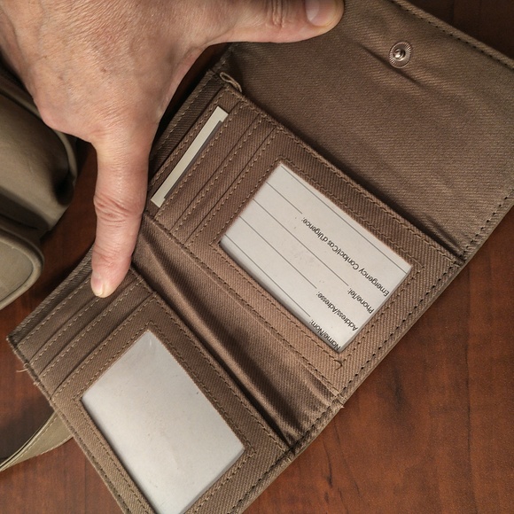 😄😄Ladies purse and matching wallet-Euc - Picture 4 of 8